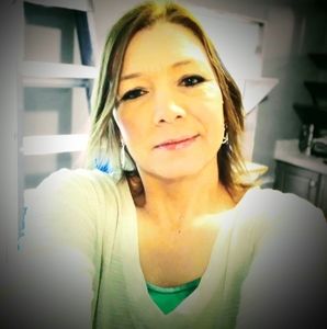 Meet your Posher, Corinne